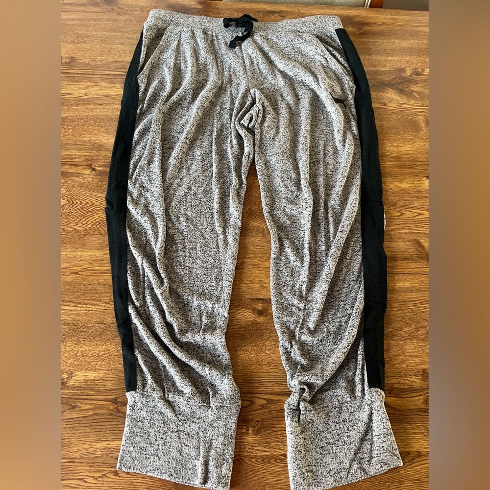 Victoria’s Secret PINK lounge pants size Large